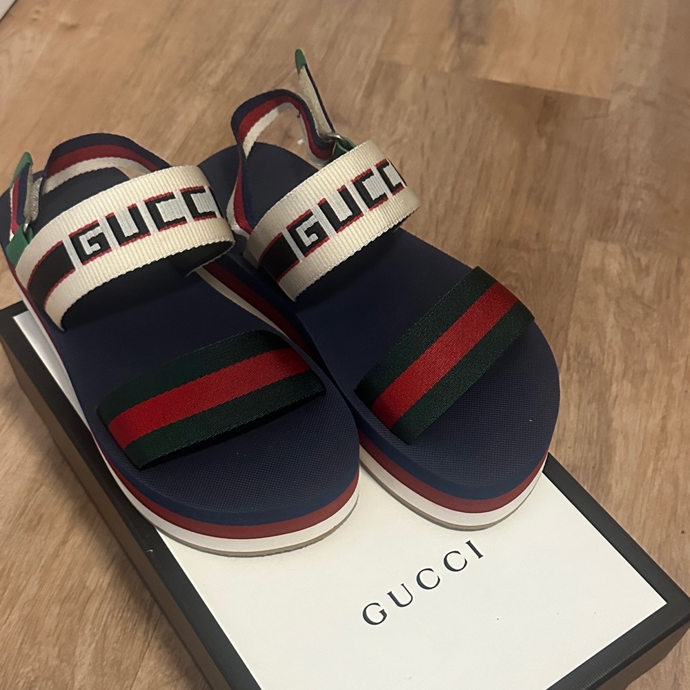 Gucci Women Authentic Size 9US 39EU Platform Logo Slingback Sandals Shoes Strap